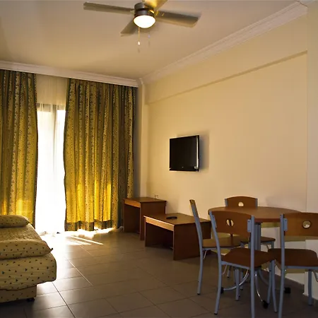 Aegean Princess And Μαρμαρίς